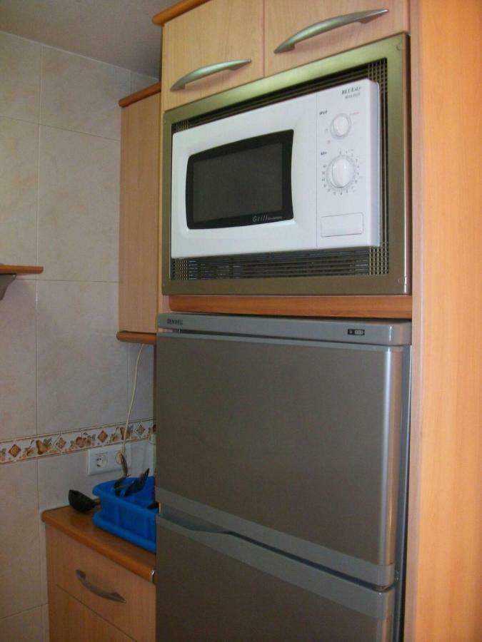 Piscina Bonita Gamonal Apartment เบนัลมาเดนา ภายนอก รูปภาพ