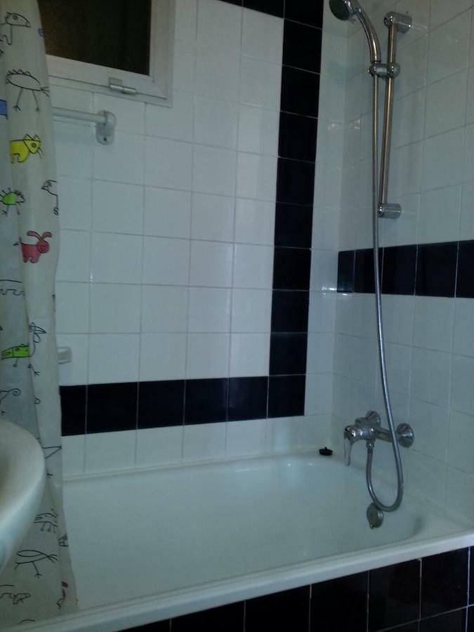 Piscina Bonita Gamonal Apartment เบนัลมาเดนา ภายนอก รูปภาพ