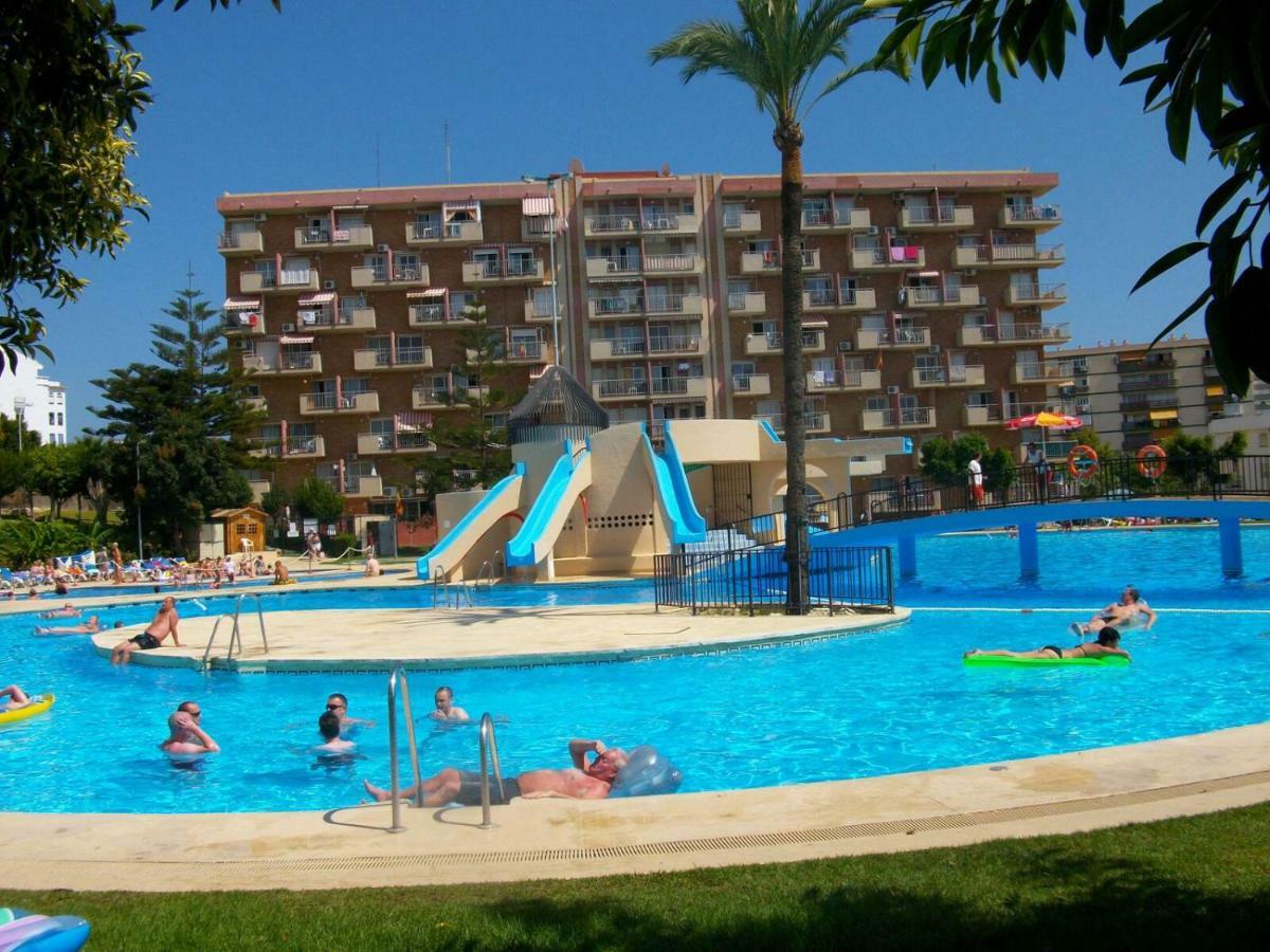 Piscina Bonita Gamonal Apartment เบนัลมาเดนา ภายนอก รูปภาพ
