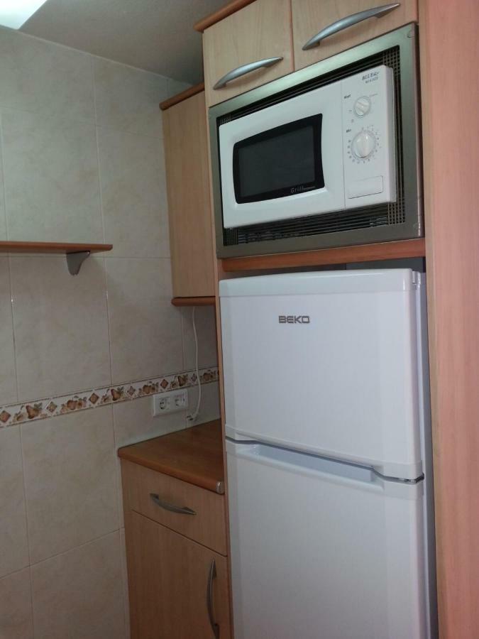 Piscina Bonita Gamonal Apartment เบนัลมาเดนา ภายนอก รูปภาพ